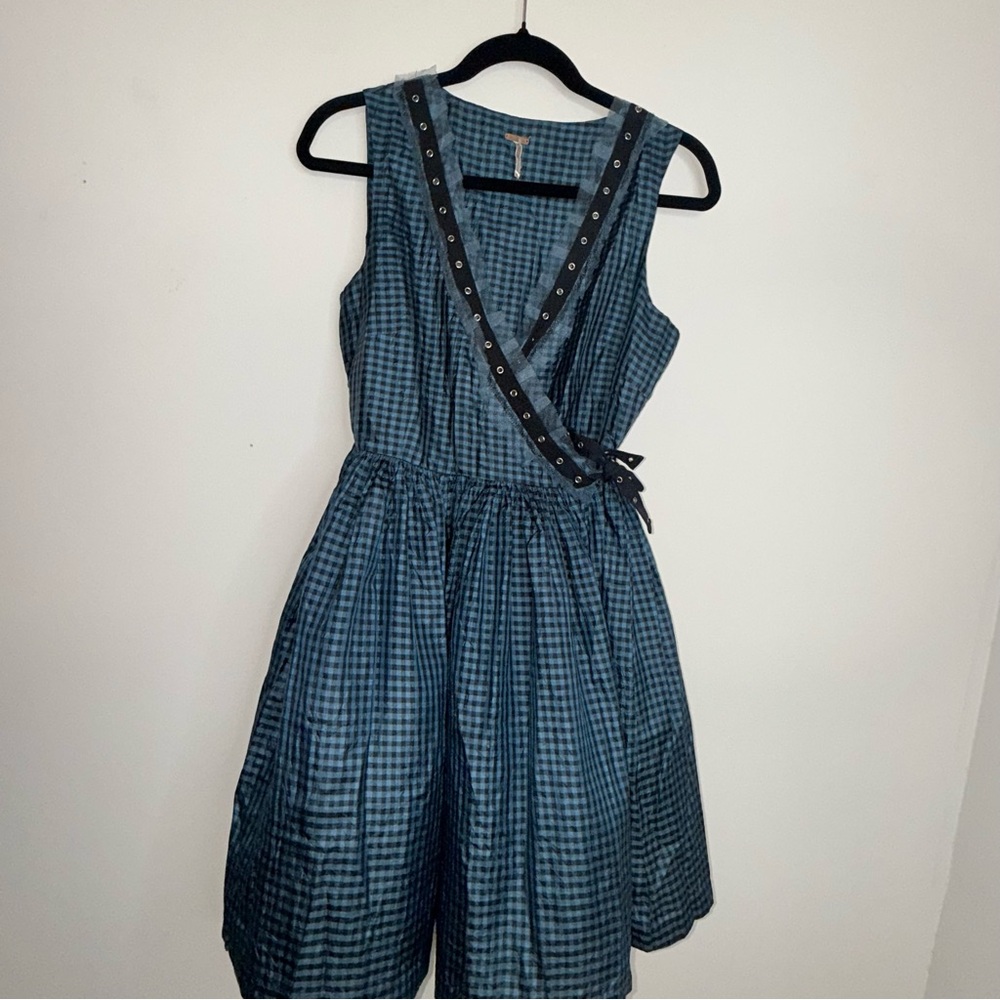 Free People Blue Check Sleeveless Wrap Silk Sundress Size 4 - Picture 13 of 15